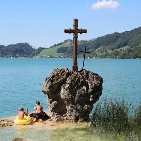 Claudia 芬斯特诺